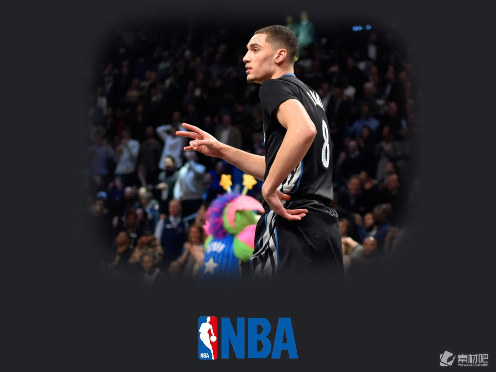 更突显了他 更突显了他