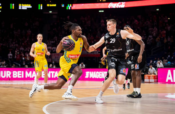 们奋勇向前 们奋勇向前