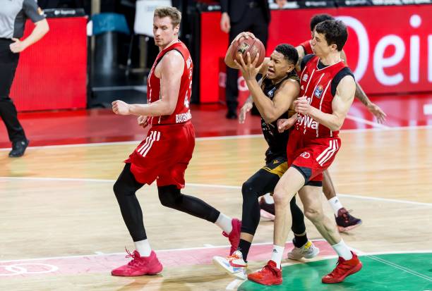 惠特摩尔拥 惠特摩尔拥