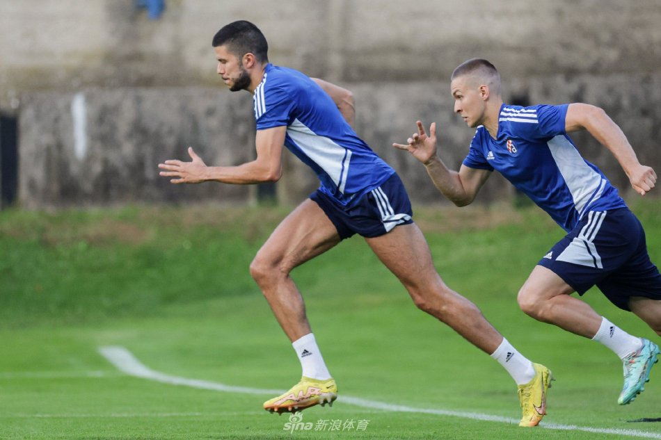 在皇马崭露 在皇马崭露