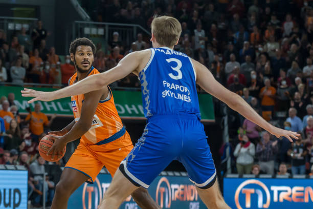 在这场突如 在这场突如