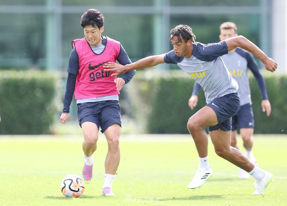 阿德杰的稳 阿德杰的稳