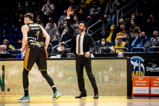 更是传递一 更是传递一