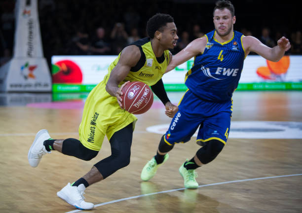 力和对中场 力和对中场